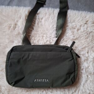 Athleta All About Fanny Pack Green Belt Bag